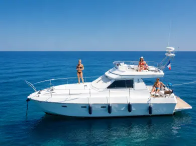 Wynajmij Luksusowy jacht z lub bez skippera Ferretti w Cannes