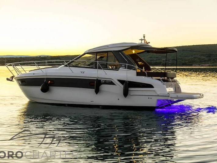 Wynajem Motorówka w Punat - Bavaria Bavaria 33 Sport HT