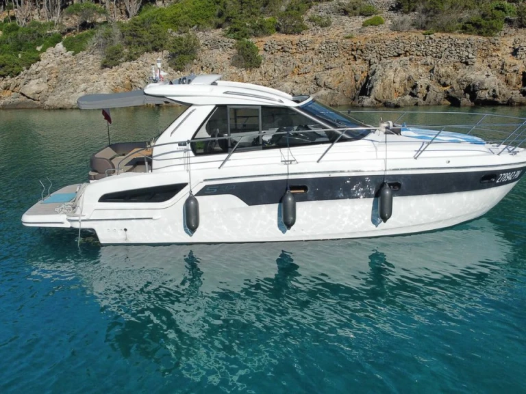 Wynajmij Bavaria Bavaria 33 Sport HT w Punat