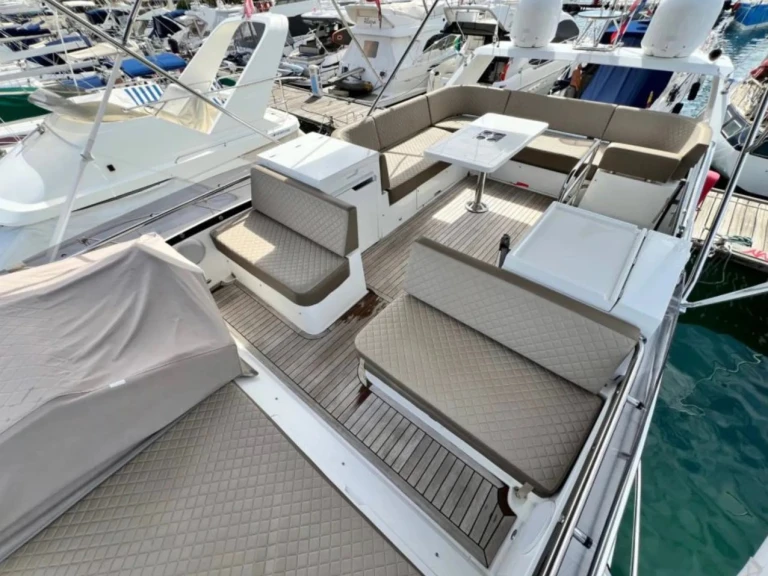 Wynajem w Punat- Galeon Galeon 420 Fly - 3 cab. na SamBoat
