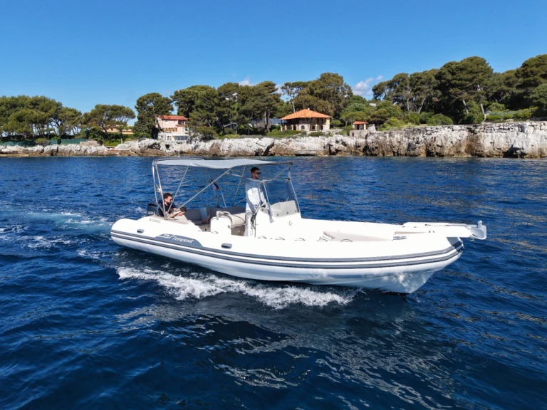 Wynajmij Capelli Tempest 775 w Cannes