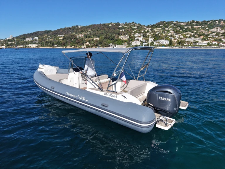 Wynajem w Golfe-Juan- Capelli Tempest 775 na SamBoat