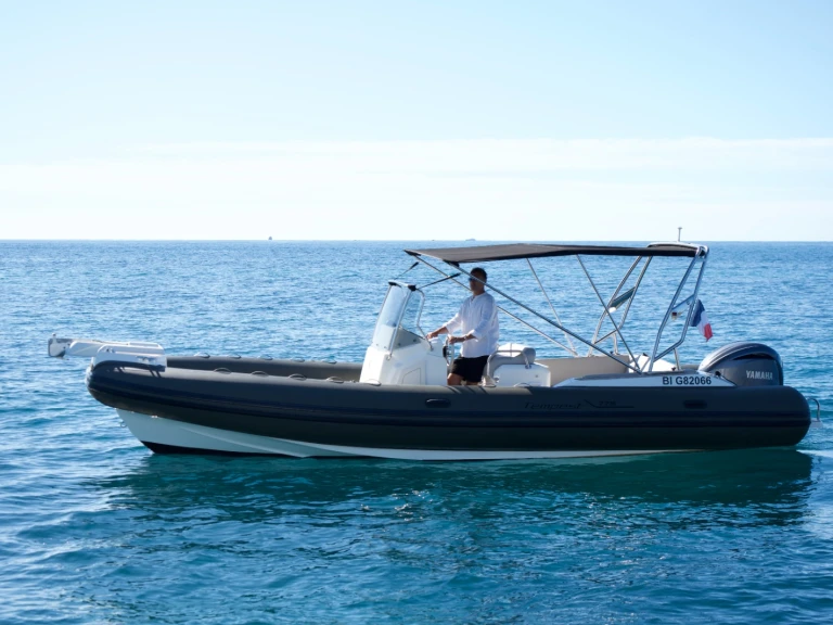 Wynajmij Capelli Tempest 775 w Golfe-Juan