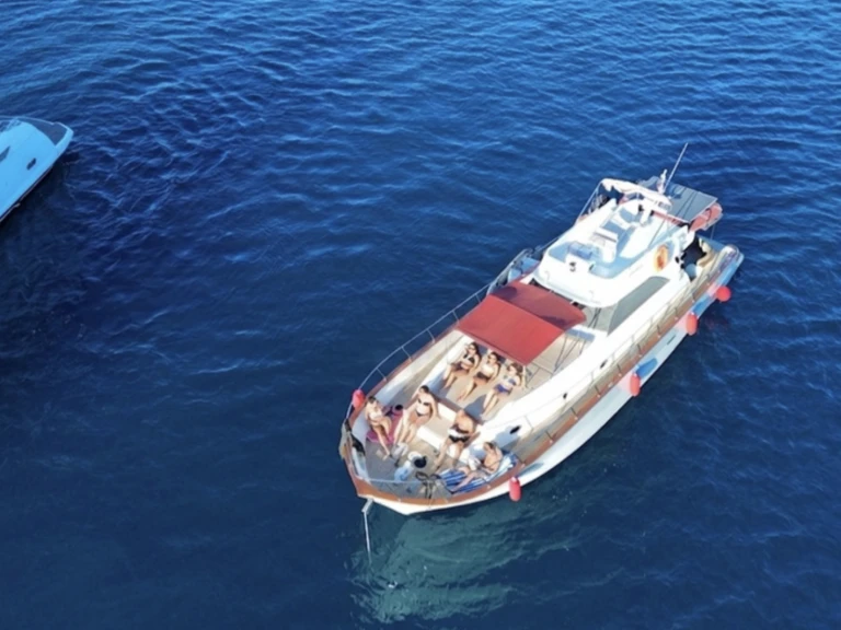 Wynajem w Bodrum- Azimut Custom na SamBoat