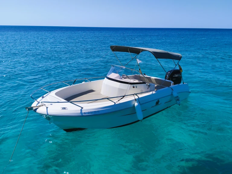 Wynajem w Cala en Bosch- Pacific Craft Pacific Craft 670 Open na SamBoat