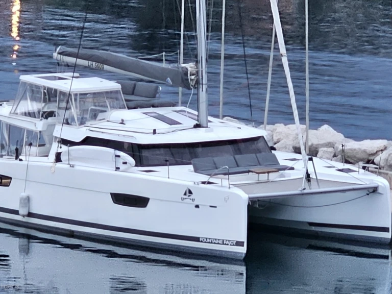Wynajmij Fountaine Pajot Elba 45 w Naxos (City)