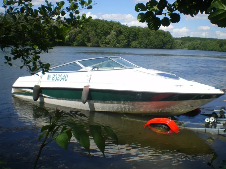 Wynajmij Motorówka z lub bez skippera Seaswirl w Metz