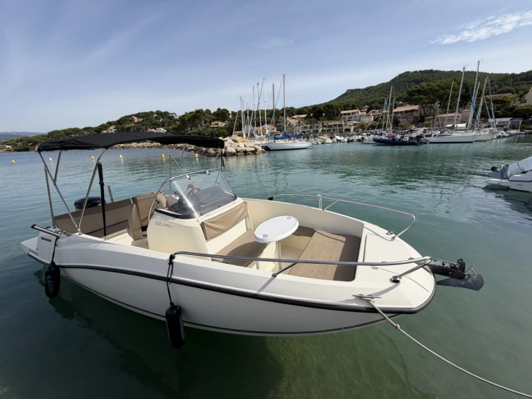 Wynajem w La Madrague- Quicksilver Activ 605 Open na SamBoat