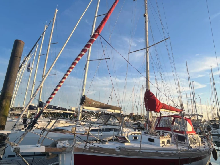 Wynajmij Żaglowiec z lub bez skippera Yes w La Rochelle