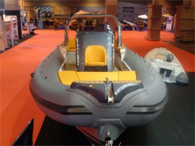 Wynajmij Łódż półsztywna z lub bez skippera Italboats w Hyeres
