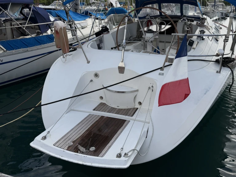 Wynajem łodzi Bénéteau First 42 S7 w Le Marin na SamBoat 