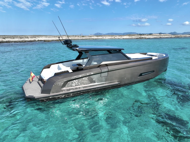 Wynajem Motorówka w Ibiza Town - Vanquish VQ 45
