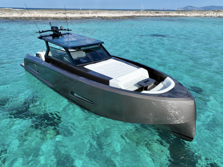Wynajmij Motorówka z lub bez skippera Vanquish w Ibiza Town
