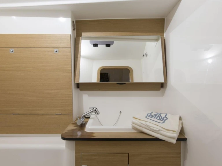 Wynajmij Dufour Dufour 460 Grand Large w Tivat