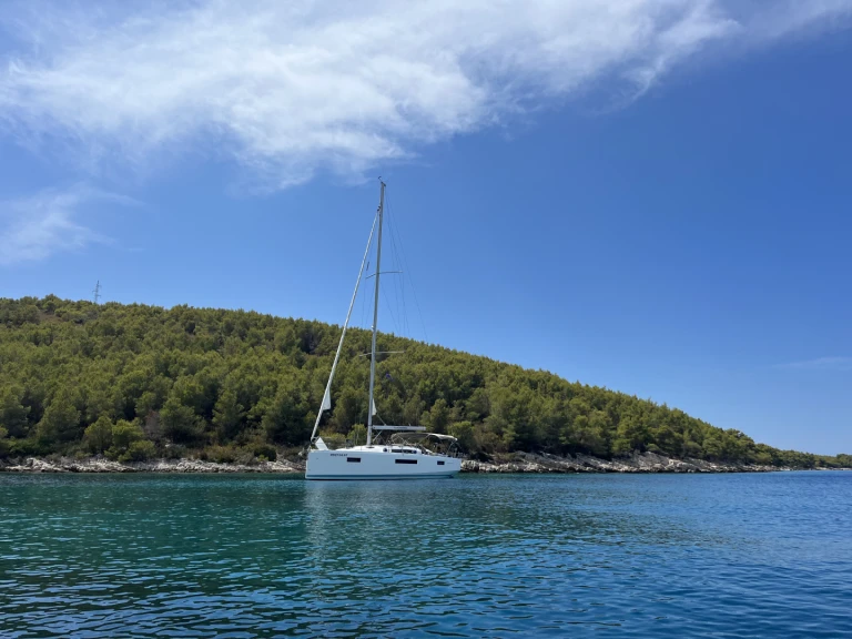 Jeanneau Sun Odyssey 410 między profesjonalistami a osobami prywatnymi w Split