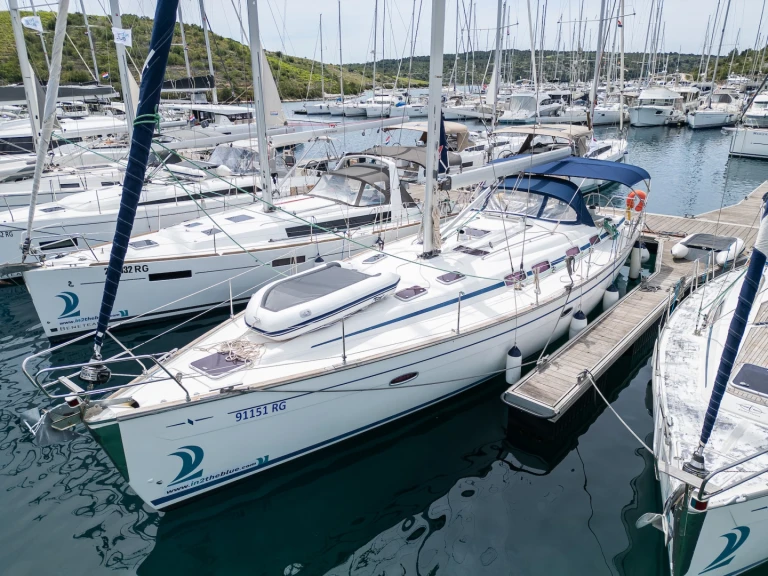 Wynajmij Bavaria Cruiser 46 w Primosten