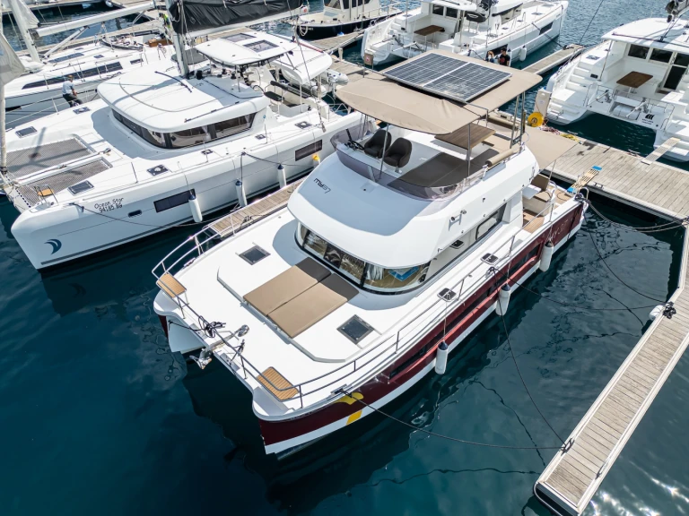 Fountaine Pajot Fountaine Pajot MY 37 między profesjonalistami a osobami prywatnymi w Primosten
