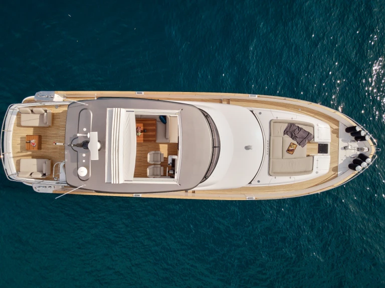 Wynajem Luksusowy jacht w Podstrana - Azimut Azimut Magellano 66
