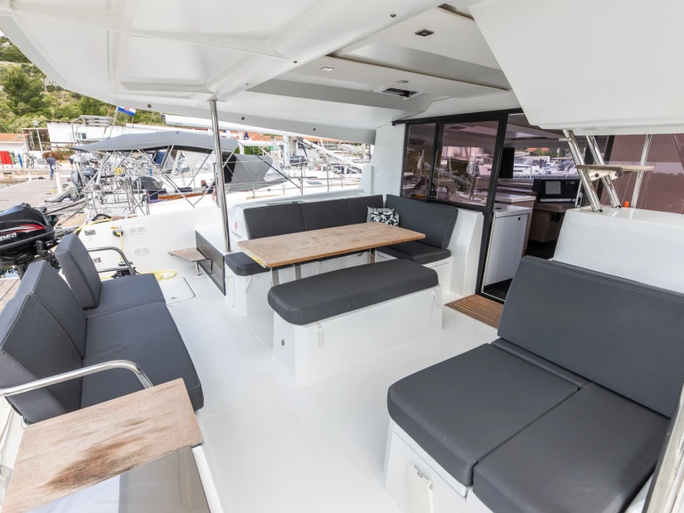 Wynajem Katamaran w Primosten - Fountaine Pajot Astrea 42