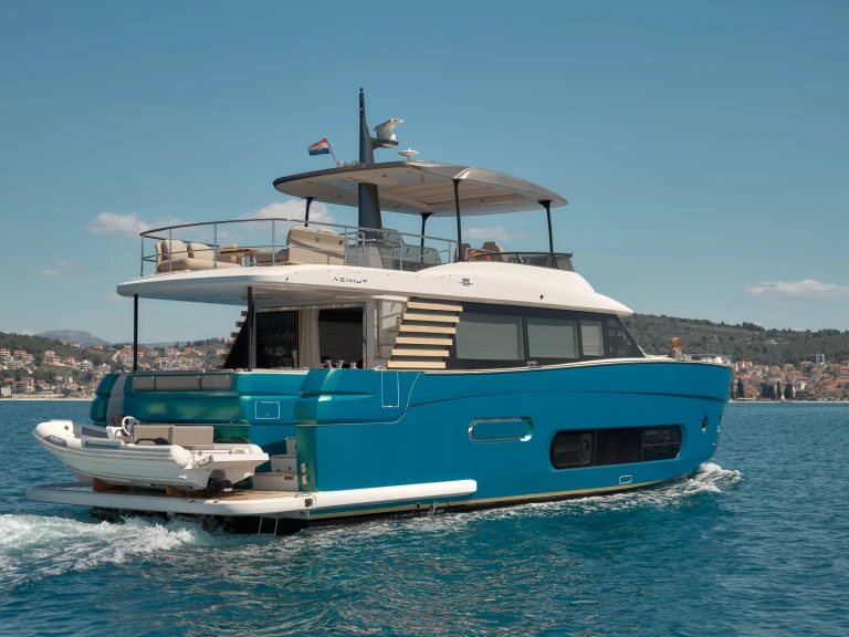 Wynajem łodzi Azimut Azimut Magellano 66 w Podstrana na SamBoat 