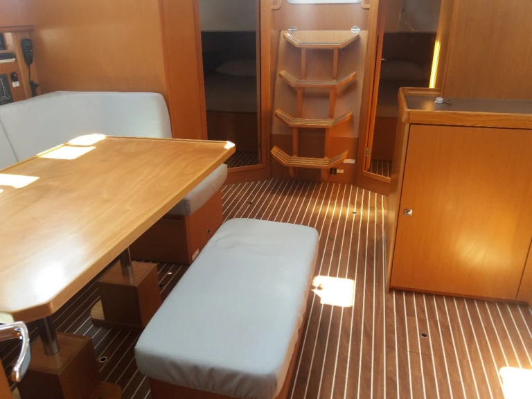 Wynajmij Bavaria Cruiser 46 w Nettuno