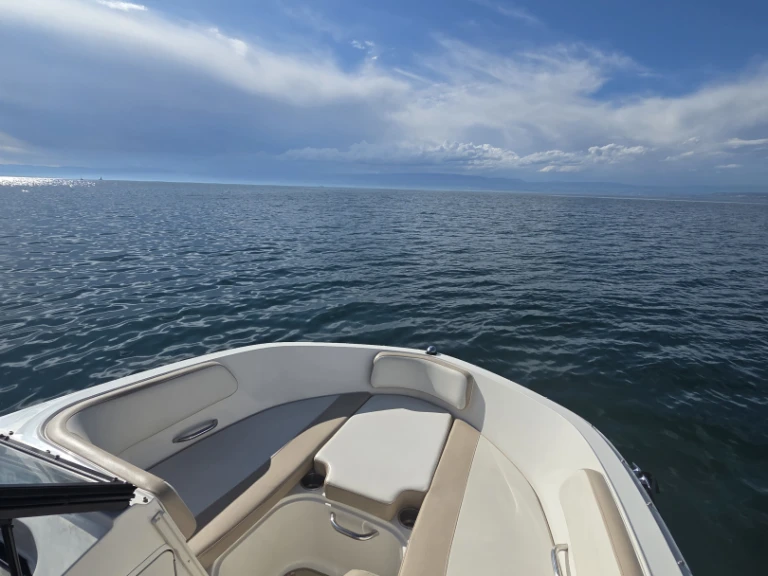 Wynajem w Lugrin- Bayliner VR5 na SamBoat