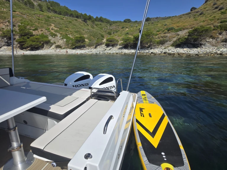 Wynajem w Empuriabrava- Jeanneau Cap Camarat 9.0 WA na SamBoat