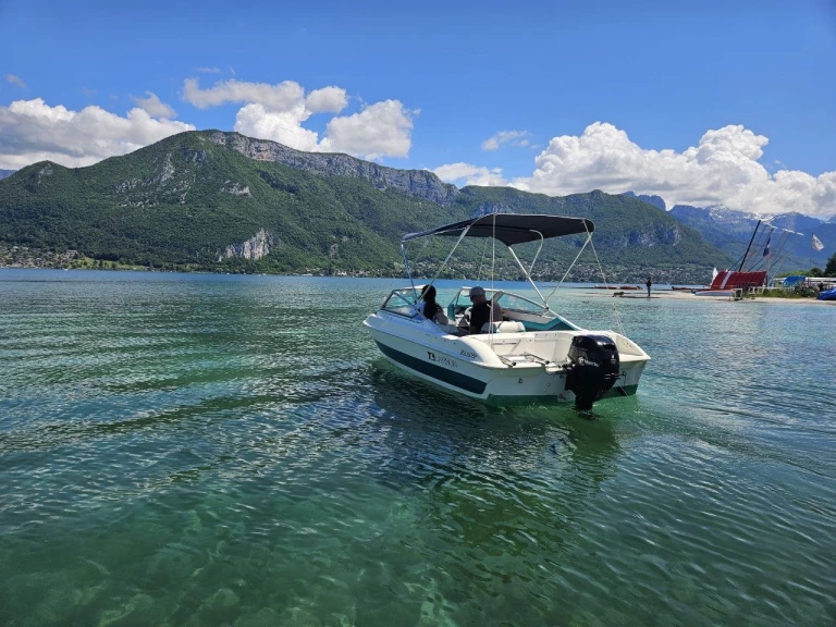 Wynajmij Larson 150 w Annecy