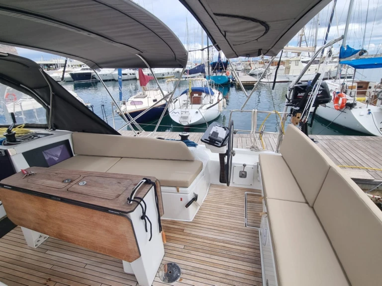 Wynajmij Dufour Dufour 41 w Palermo