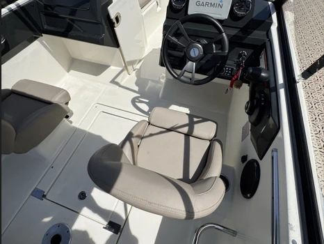 Wynajem łodzi Aix-les-Bains tanio Activ 555 Bowrider