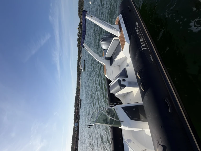 Wynajem łodzi Capelli Tempest 770 Sun w Lège-Cap-Ferret na SamBoat 