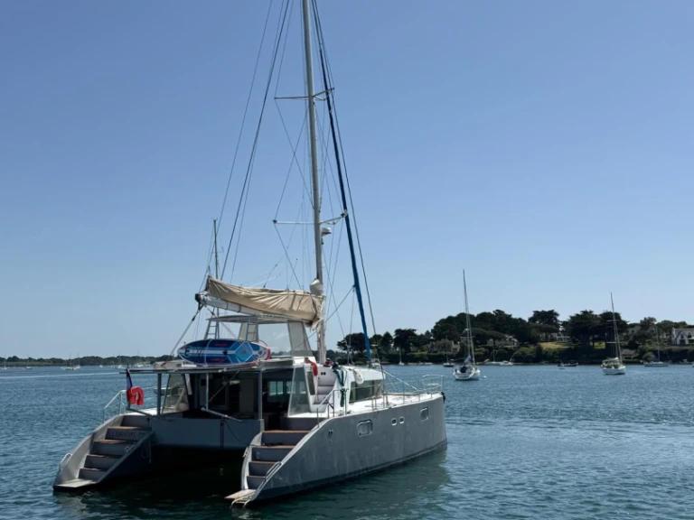 Wynajmij VISAGE 450 w Le Marin