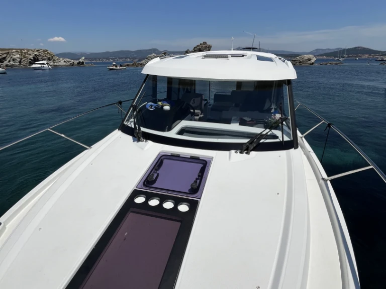 Wynajem w Six-Fours-les-Plages- Bénéteau Antares 9 OB na SamBoat