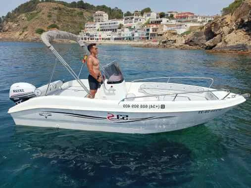 Motorówka do wynajmu w Palamos w najlepszej cenie