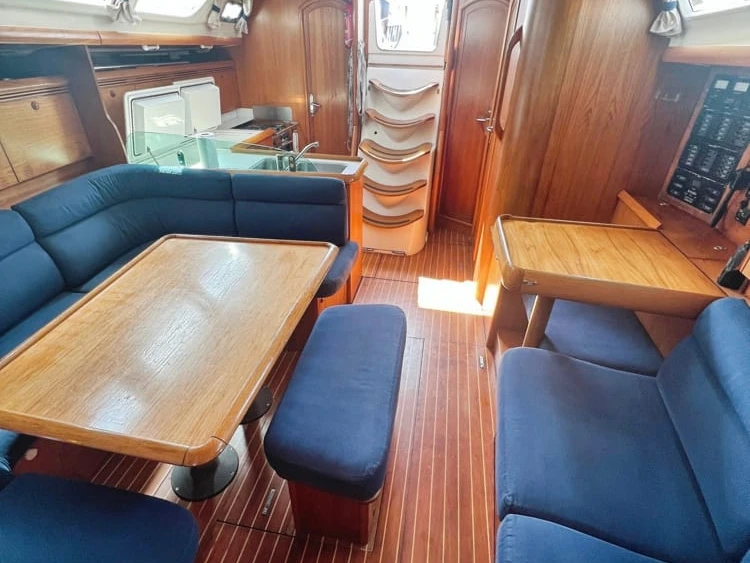 Wynajem Żaglowiec w Genova - Jeanneau Sun Odyssey 43