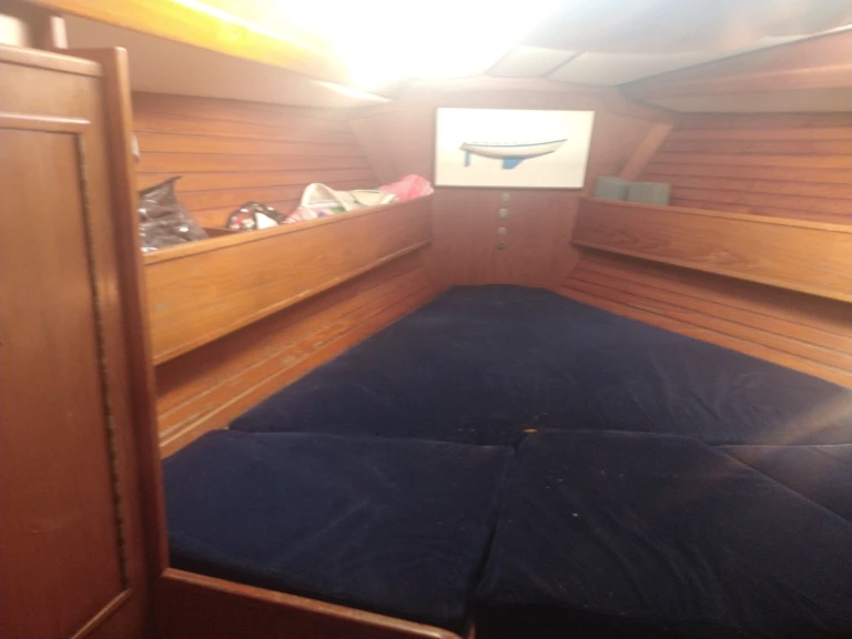 Wauquiez Centurion 42 między profesjonalistami a osobami prywatnymi w Port-Saint-Louis-du-Rhône