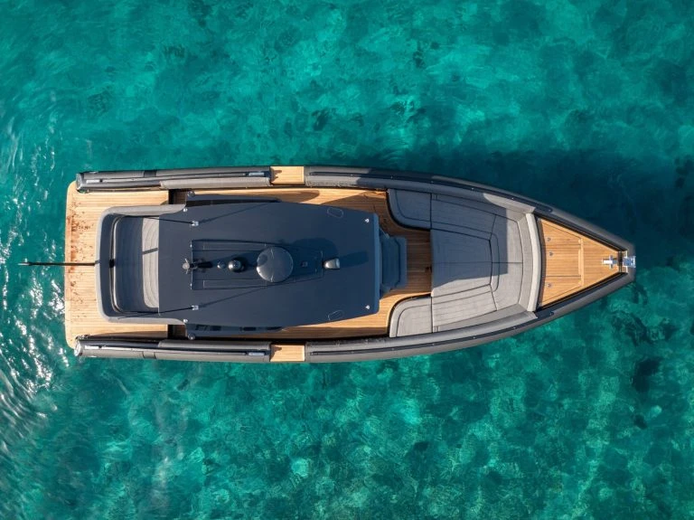 Wynajmij Łódż półsztywna z lub bez skippera Novamarine w Porto Rotondo