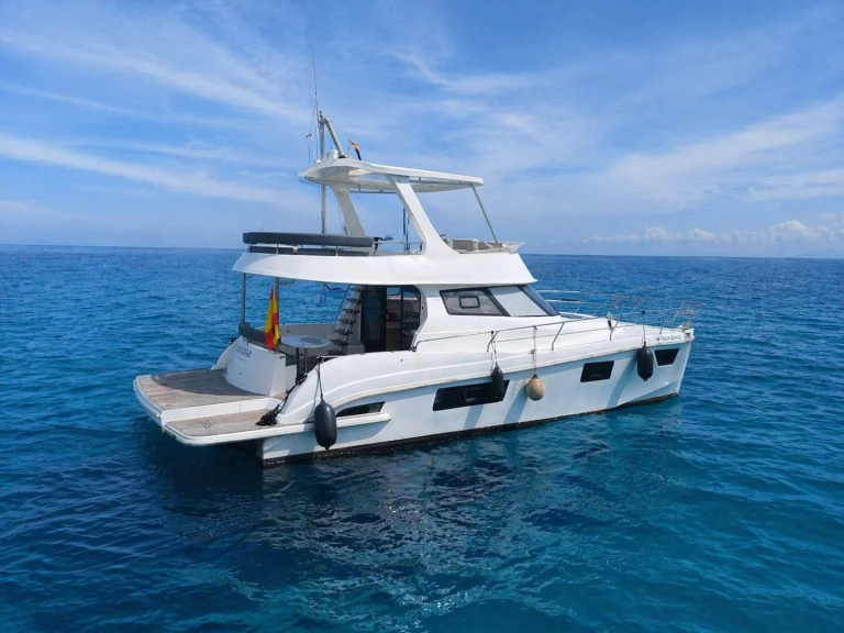 Wynajem Katamaran w Torrevieja - Flash Catamarans Flash Cat 43 Special Edition