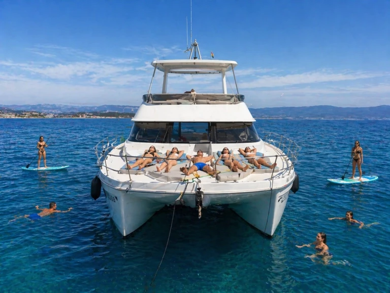 Wynajem Katamaran Flash Catamarans z patentem 