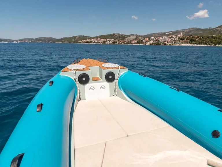 Wynajmij Motorówka z lub bez skippera  w Trogir