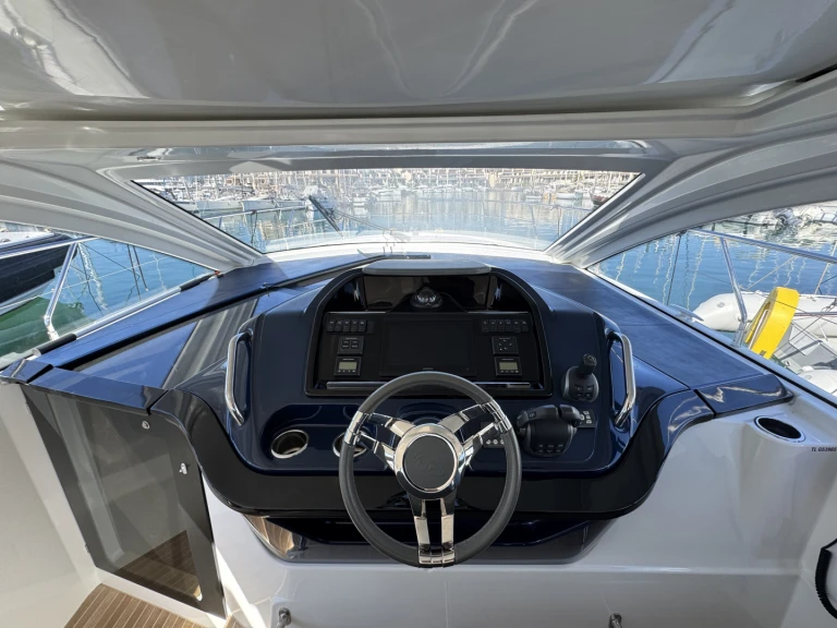 Wynajem łodzi Port Cogolin tanio Gran Turismo 41