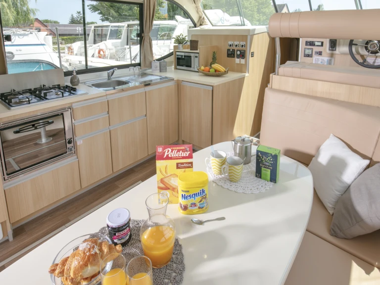 Wynajem Motorówka w Port-sur-Saône - Nicols Yacht Nicols Quattro Fly C