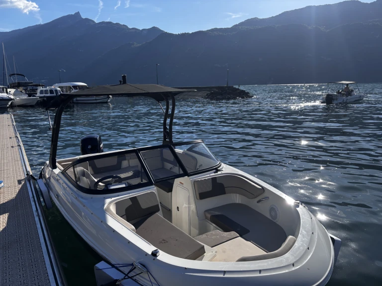 Motorówka do wynajmu w Aix-les-Bains w najlepszej cenie