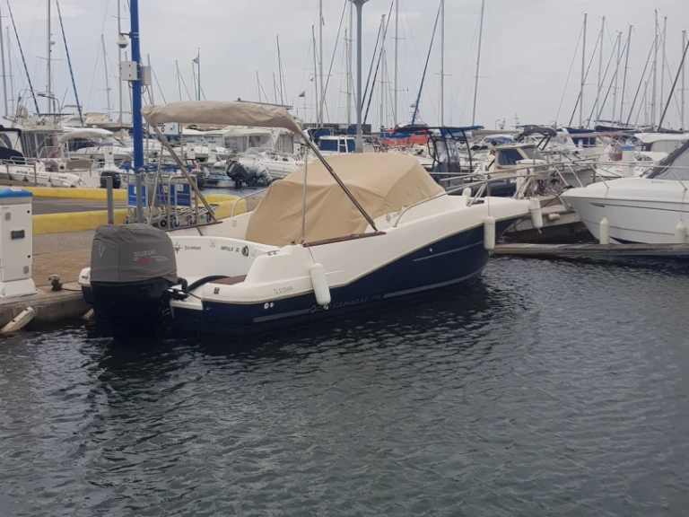 Wynajmij Jeanneau Cap Camarat 7.5 WA w Martigues