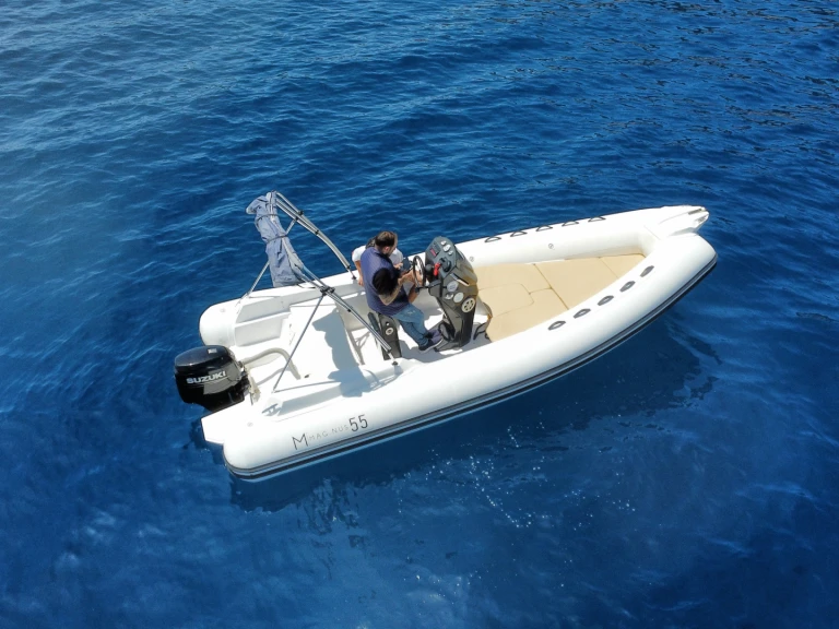 Wynajmij Magnus 5,50 w Porto Rotondo