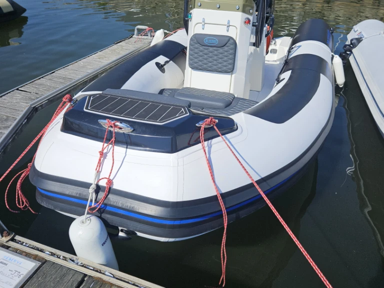 Wynajmij 3D Tender TR54 w Pornichet