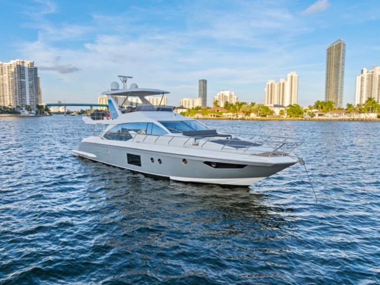 Wynajmij Luksusowy jacht z lub bez skippera Azimut w Coconut Grove
