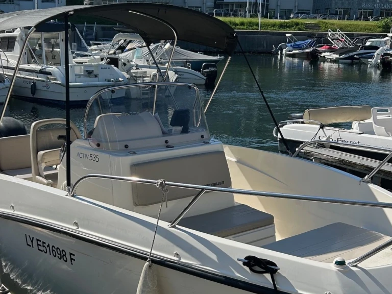 Wynajem łodzi Quicksilver Activ 535 Open w Aix-les-Bains na SamBoat 