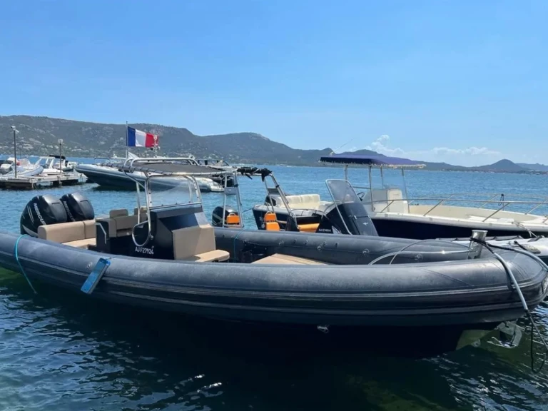Wynajmij Łódż półsztywna z lub bez skippera Sea Water w Cogolin