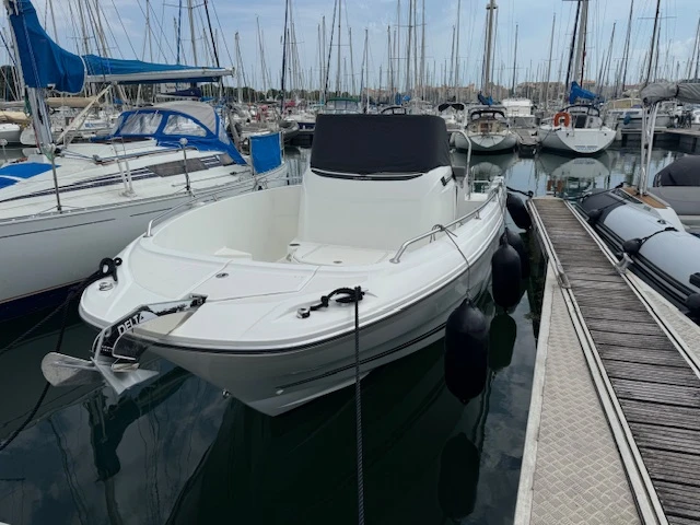 Wynajem Motorówka w La Rochelle - Jeanneau Cap Camarat 7.5 CC